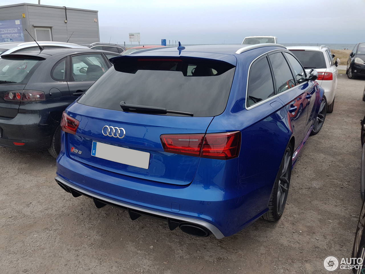 Audi RS6 Avant C7 2015