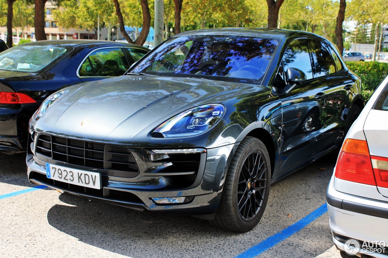 Porsche 95B Macan GTS