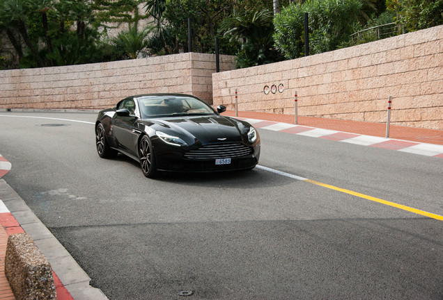 Aston Martin DB11