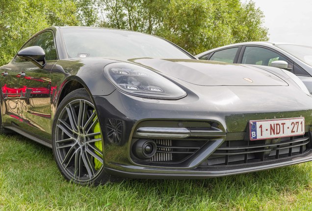 Porsche 971 Panamera Turbo S E-Hybrid