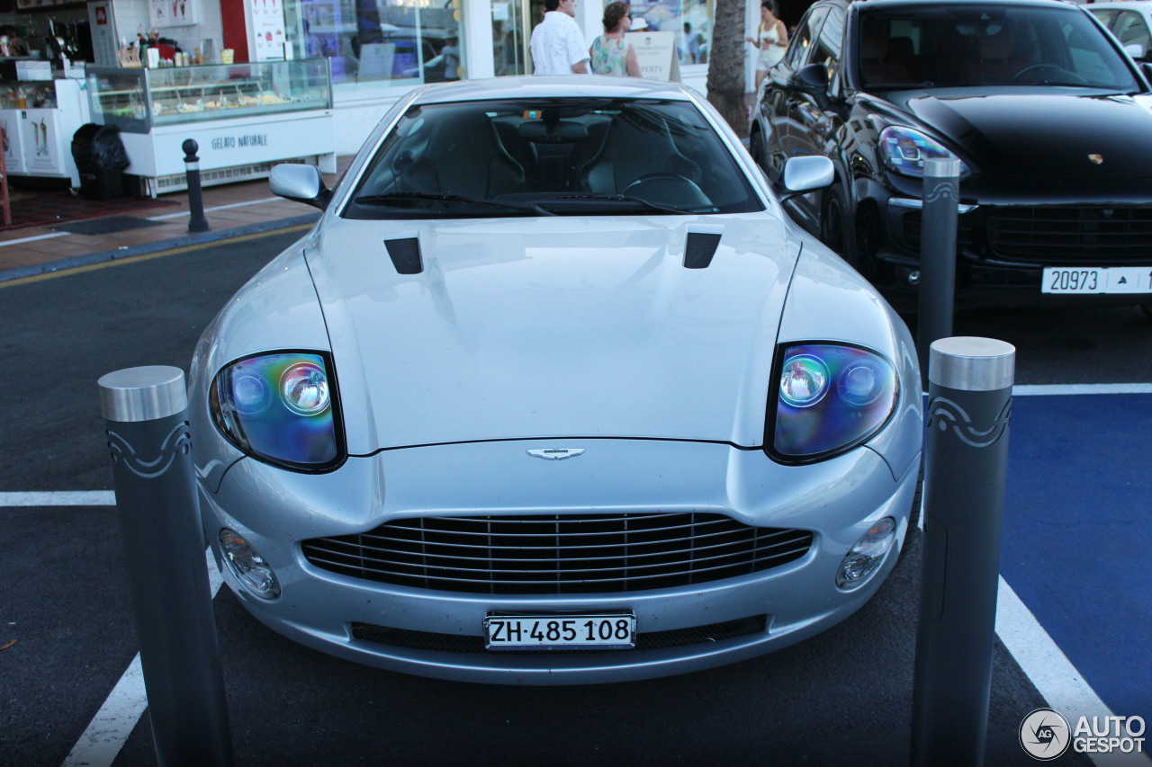 Aston Martin Vanquish S