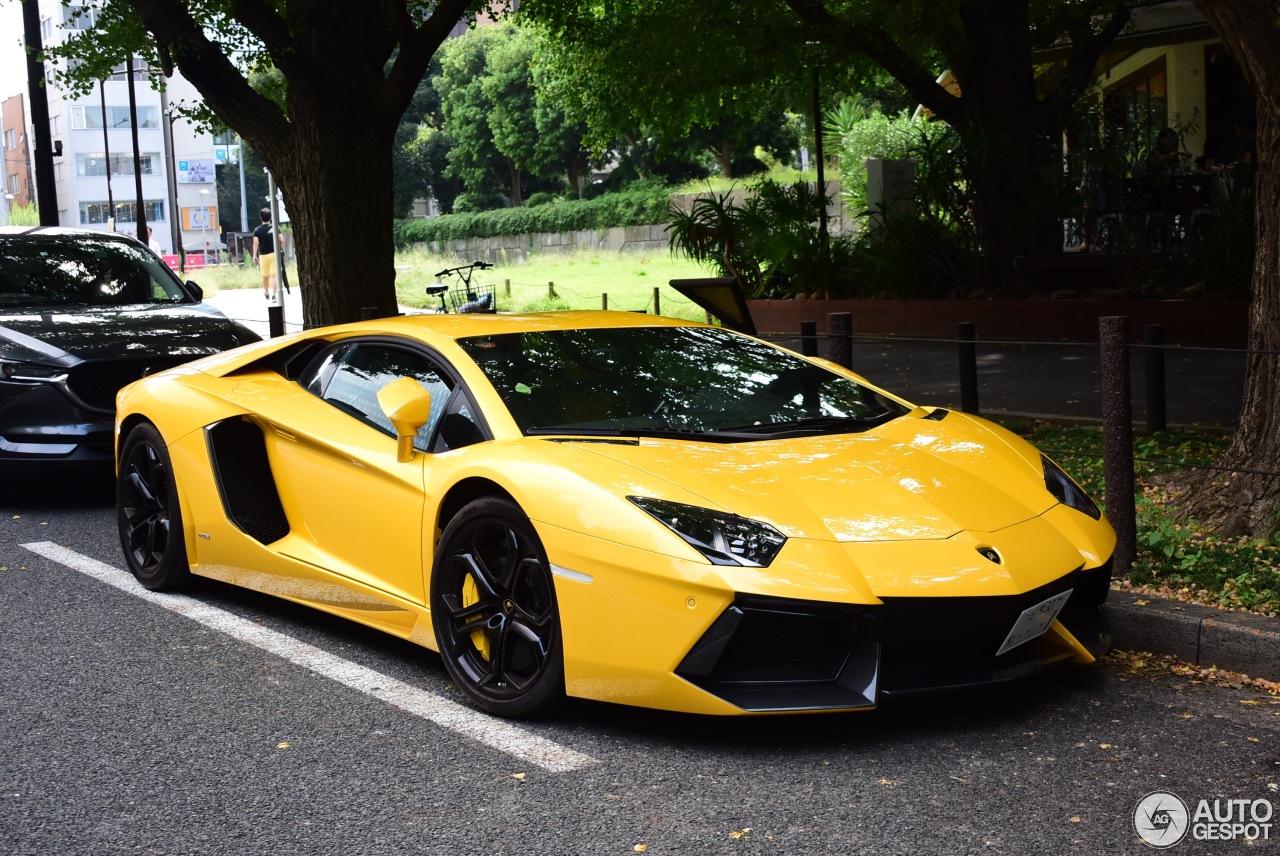 Lamborghini Aventador LP700-4