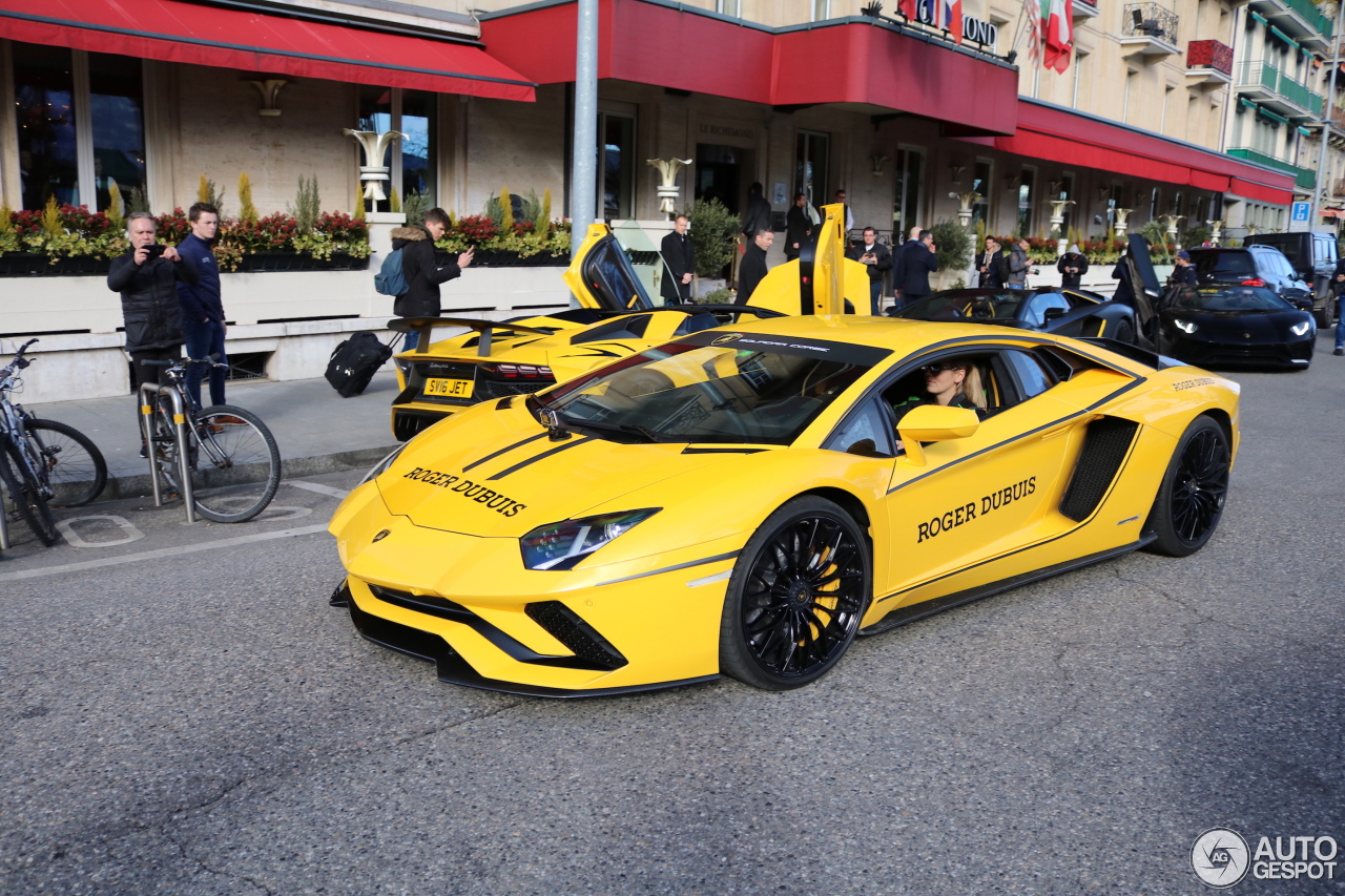 Lamborghini Aventador S LP740-4