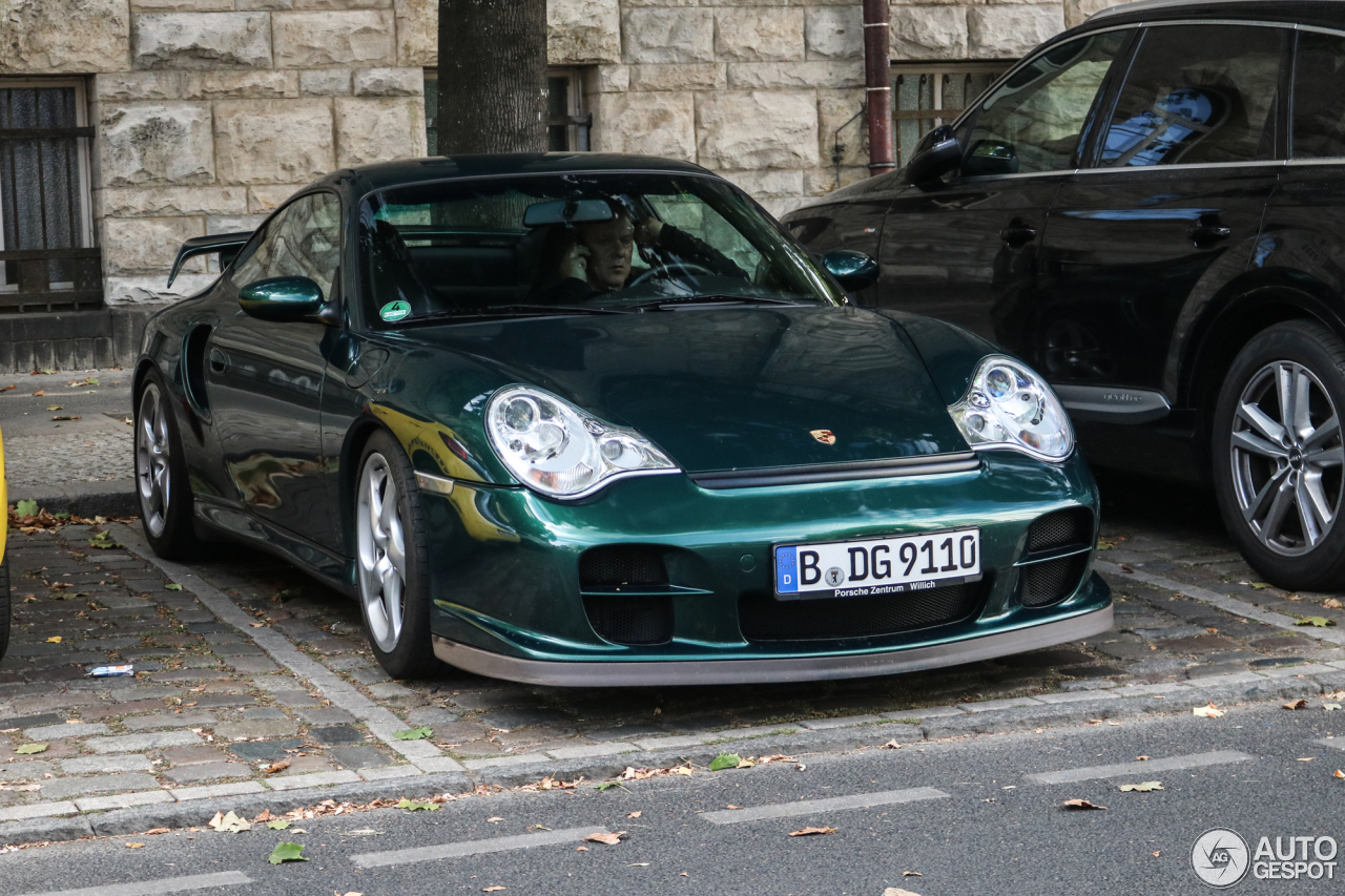 Porsche 996 GT2