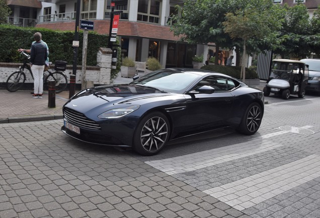 Aston Martin DB11 V8