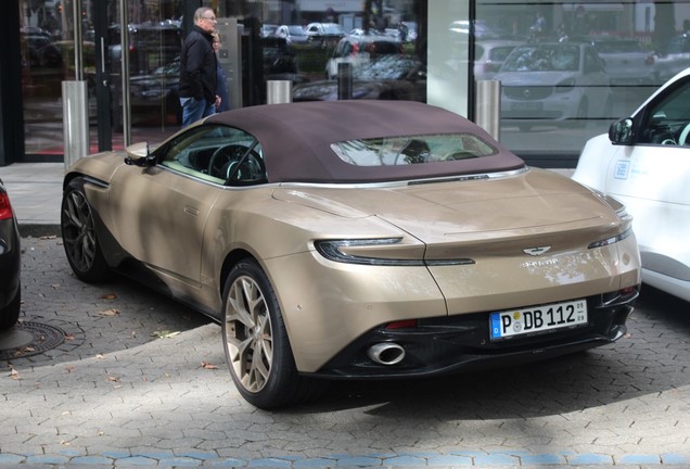 Aston Martin DB11 V8 Volante