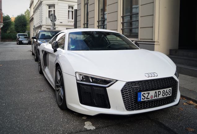 Audi R8 V10 2015