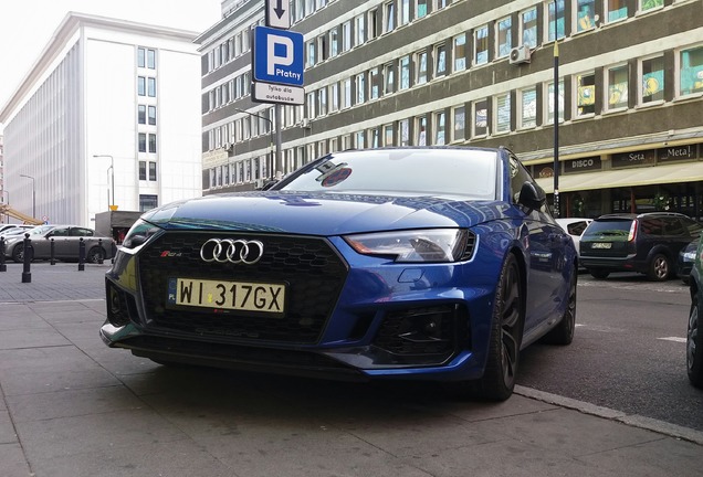 Audi RS4 Avant B9