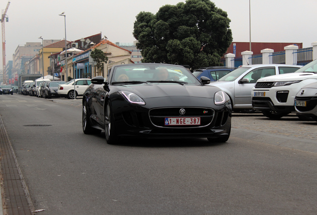 Jaguar F-TYPE S V8 Convertible