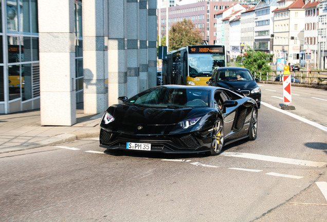 Lamborghini Aventador S LP740-4