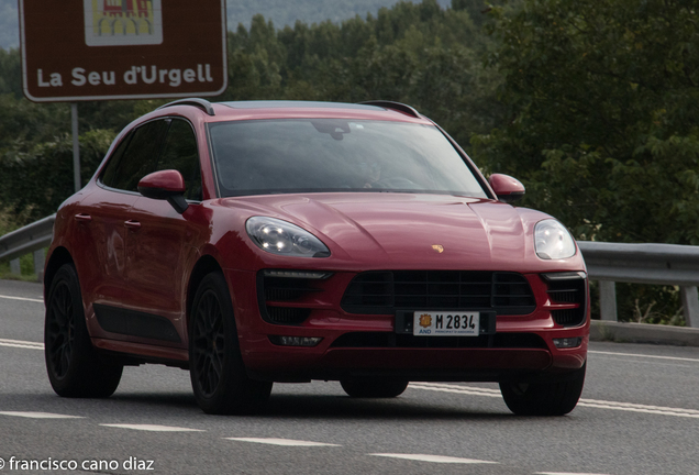 Porsche 95B Macan GTS