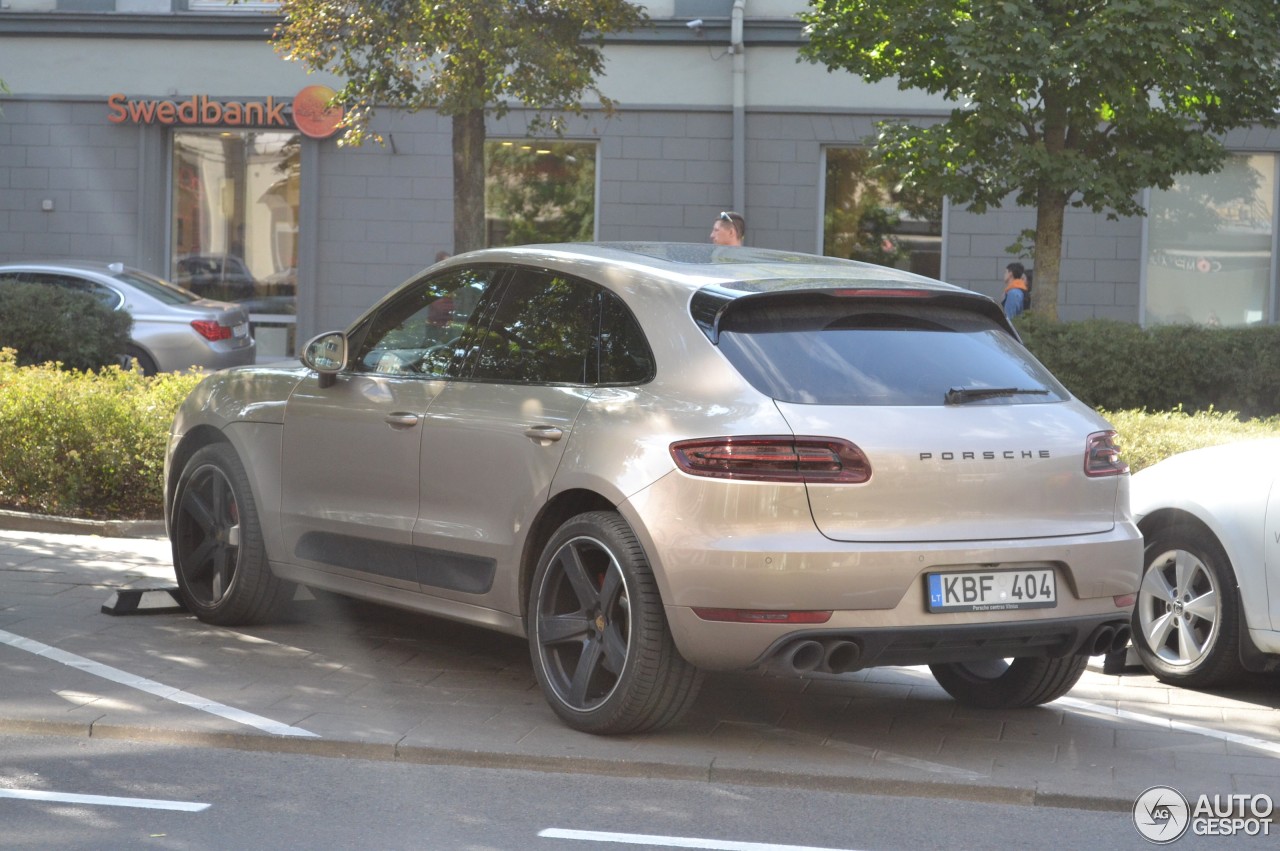 Porsche 95B Macan GTS