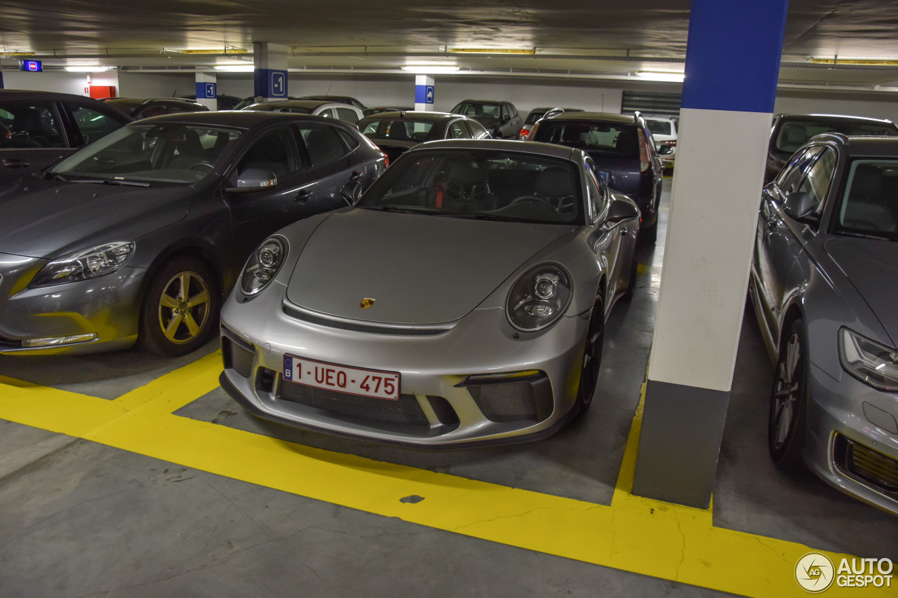 Porsche 991 GT3 Touring