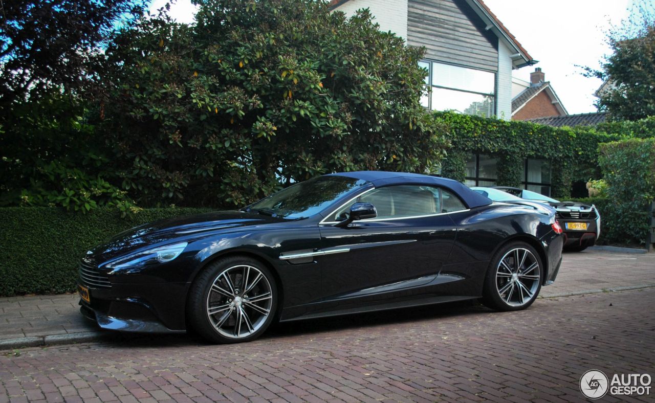 Aston Martin Vanquish Volante