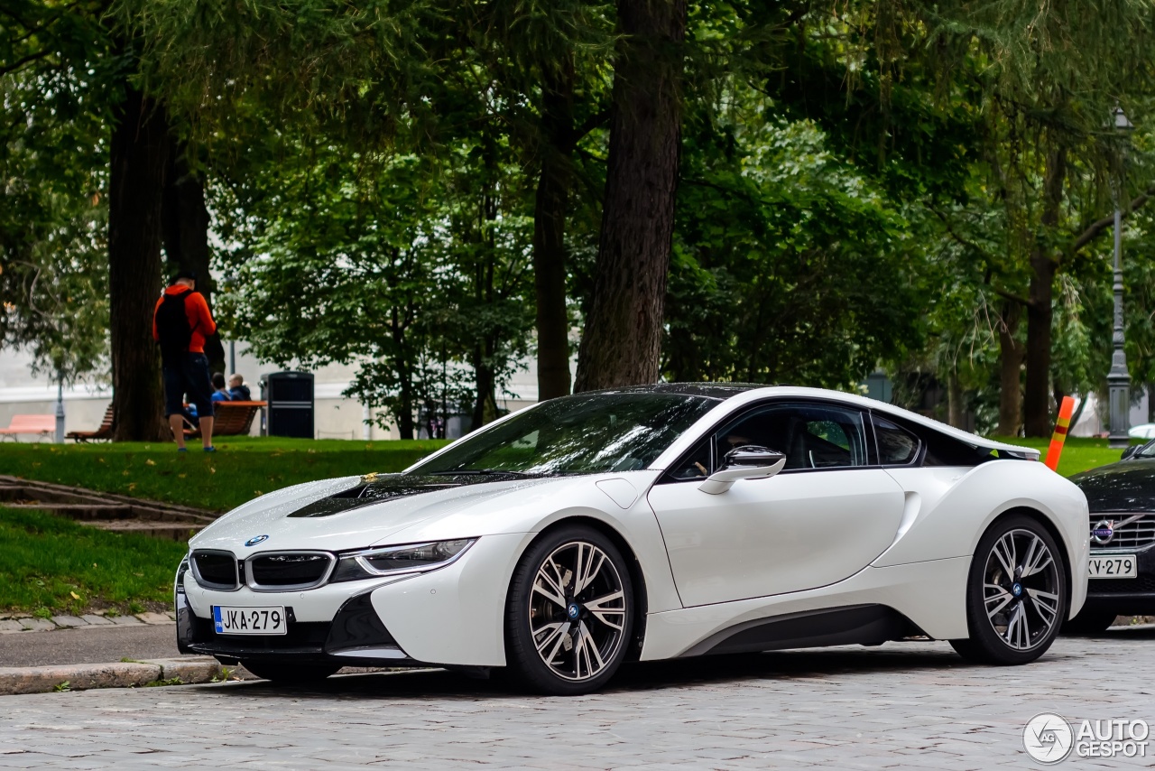 BMW i8