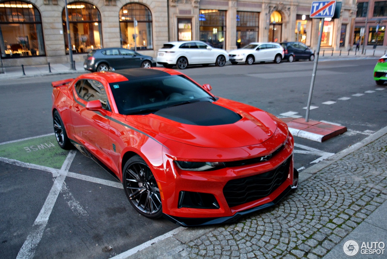 Chevrolet Camaro ZL1 2016