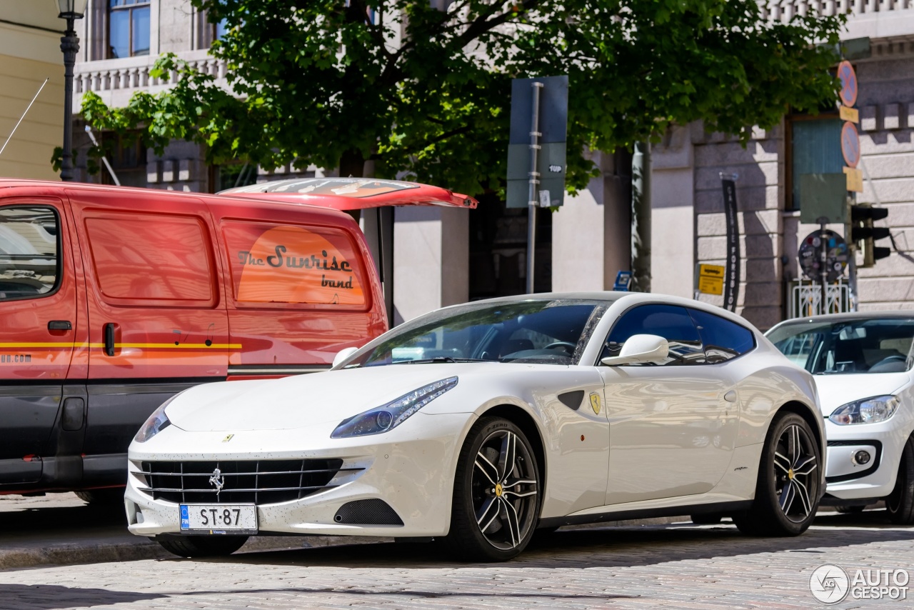 Ferrari FF