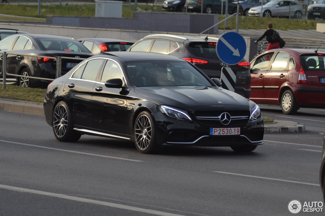 Mercedes-AMG C 63 S W205