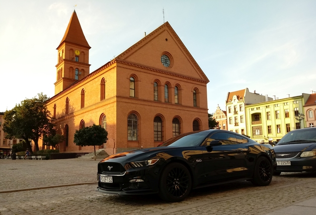 Ford Mustang GT 2015