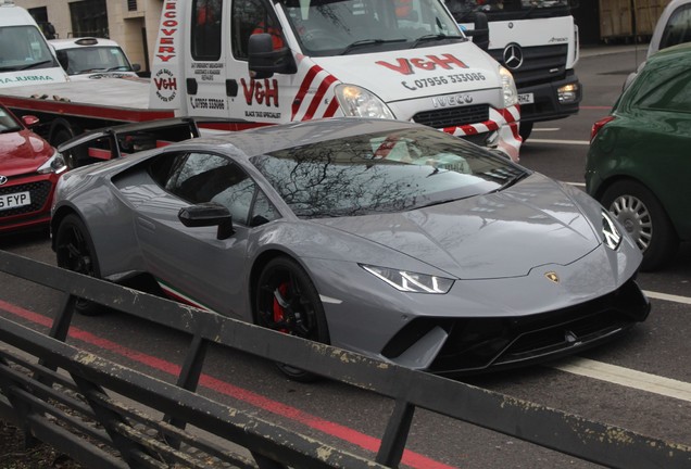 Lamborghini Huracán LP640-4 Performante