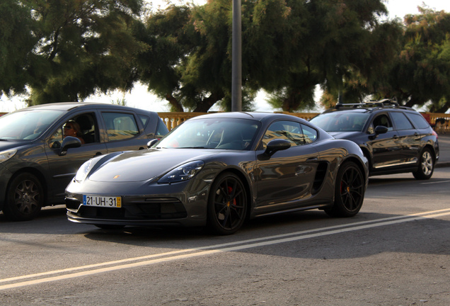 Porsche 718 Cayman GTS