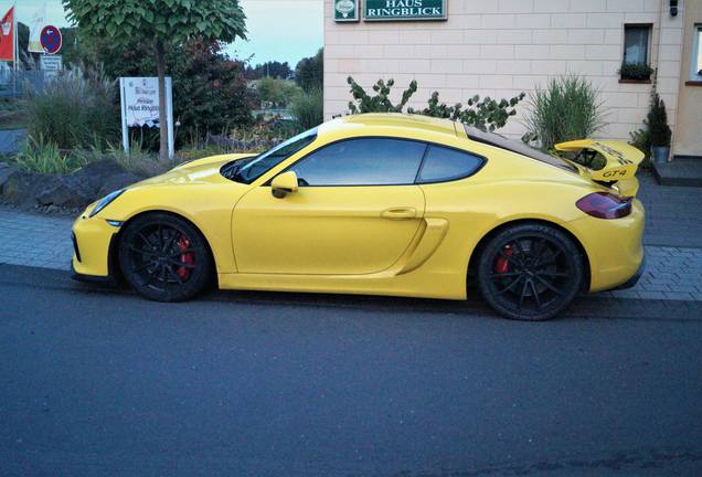 Porsche 981 Cayman GT4