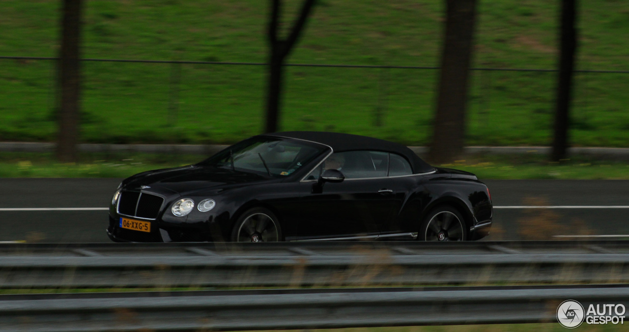 Bentley Continental GTC V8