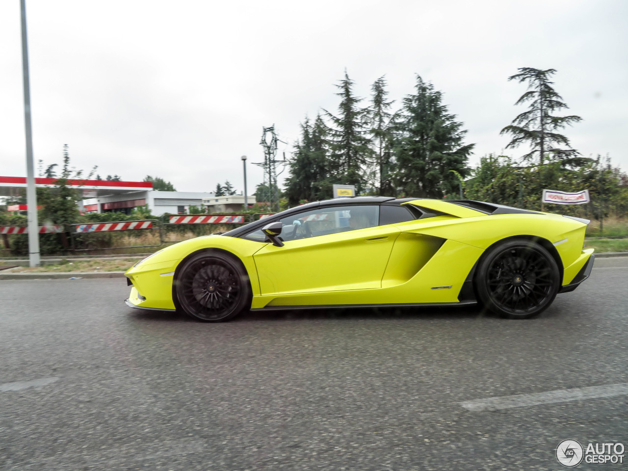 Lamborghini Aventador S LP740-4 Roadster