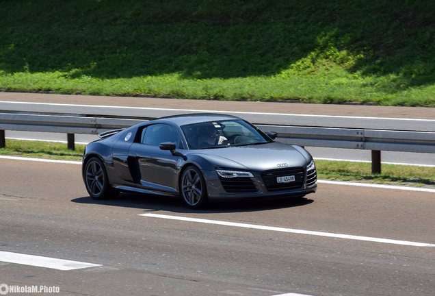 Audi R8 V10 Plus 2013