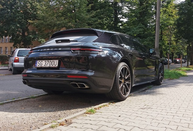 Porsche 971 Panamera Turbo Sport Turismo