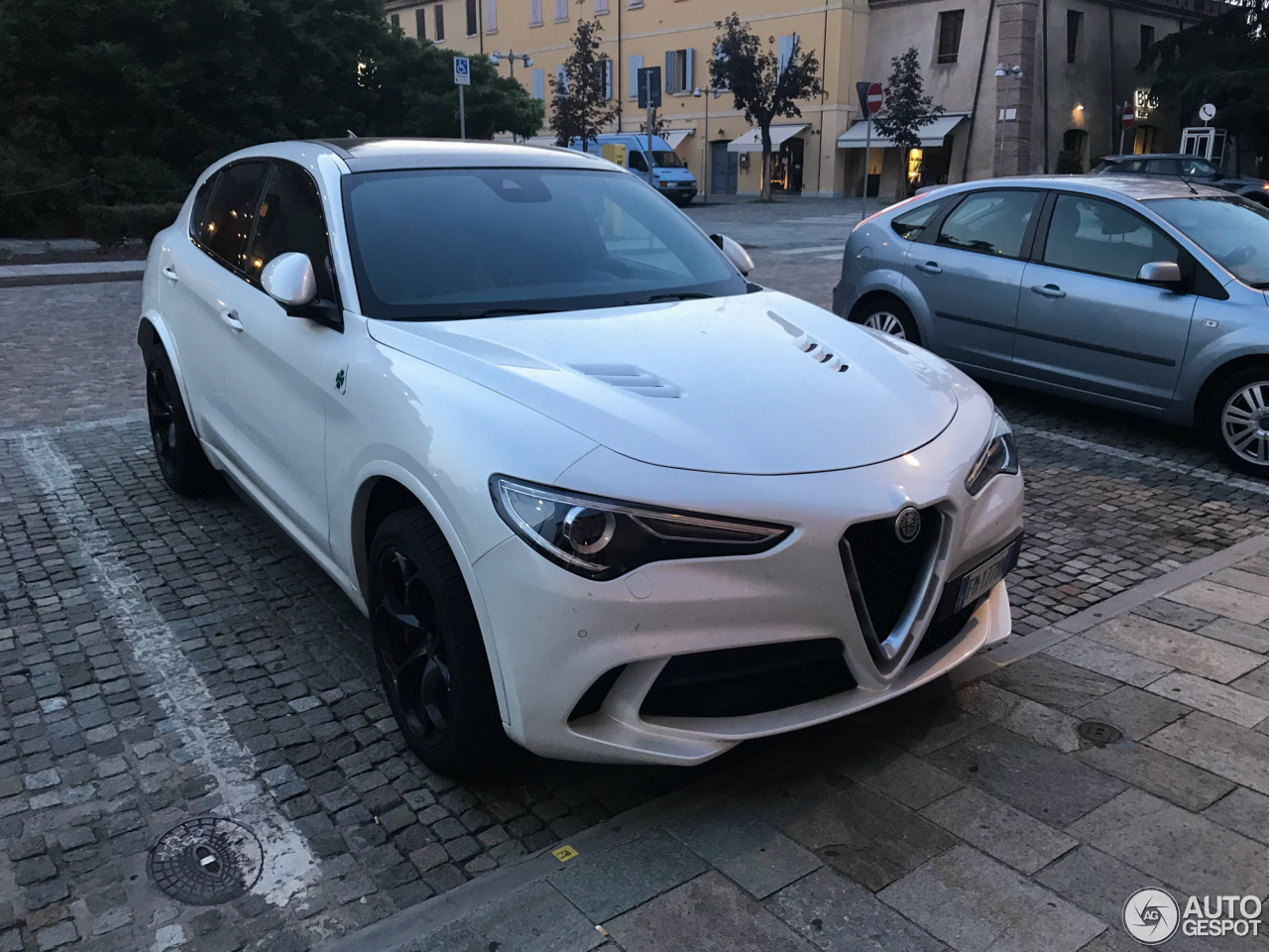 Alfa Romeo Stelvio Quadrifoglio