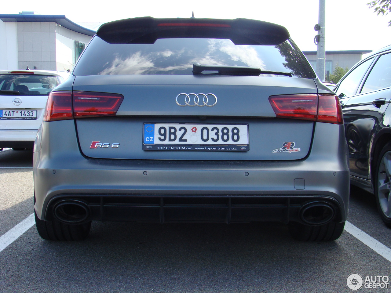 Audi RS6 Avant C7 2015