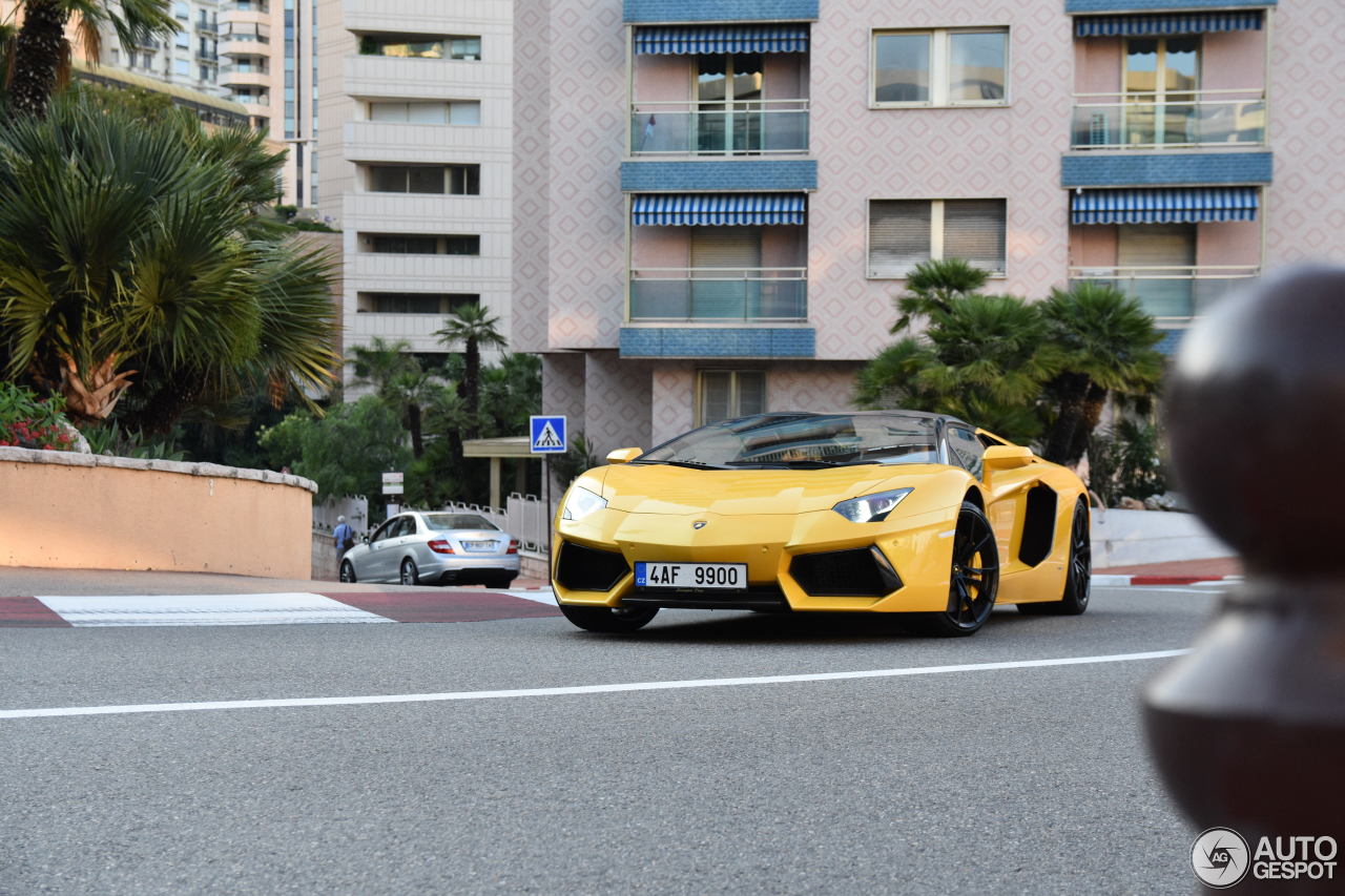 Lamborghini Aventador LP700-4 Roadster