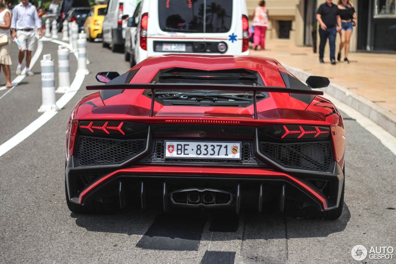 Lamborghini Aventador LP750-4 SuperVeloce