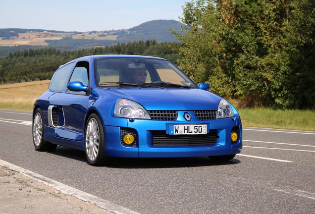 Renault Clio V6 Phase II