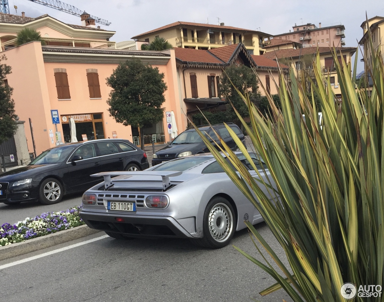 Bugatti EB110 GT