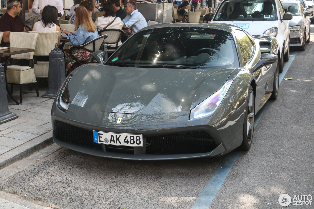 Ferrari 488 Spider