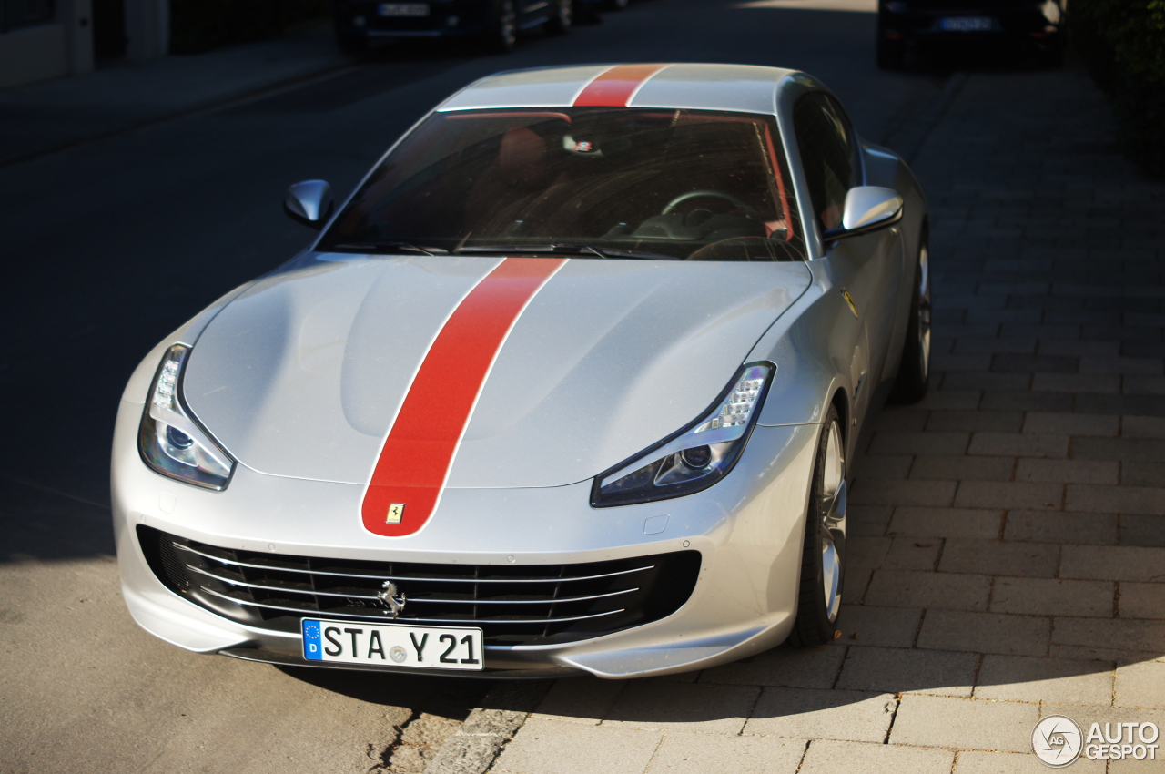 Ferrari GTC4Lusso