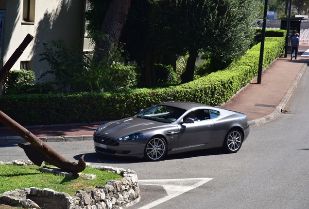 Aston Martin DB9