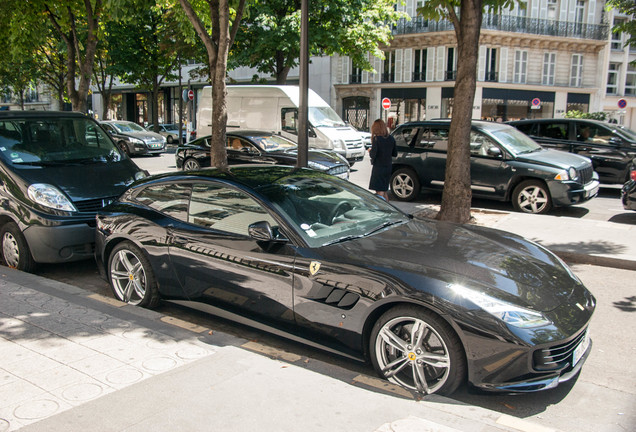 Ferrari GTC4Lusso