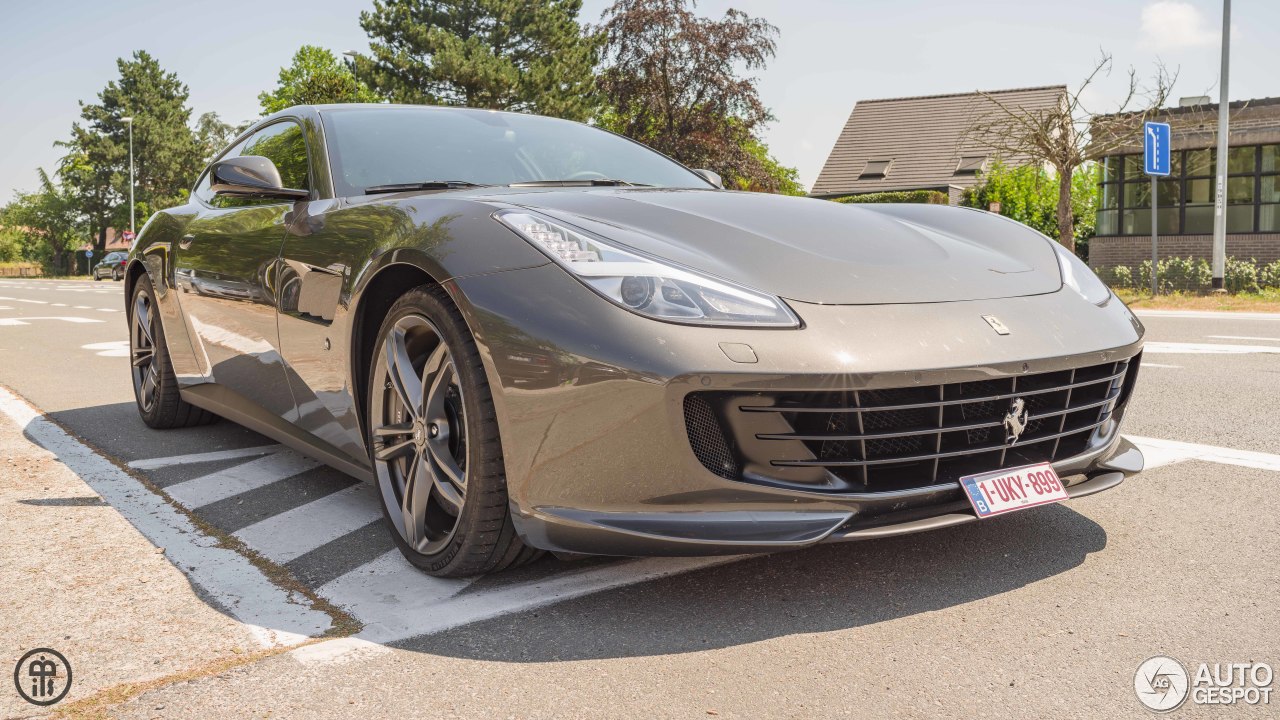 Ferrari GTC4Lusso