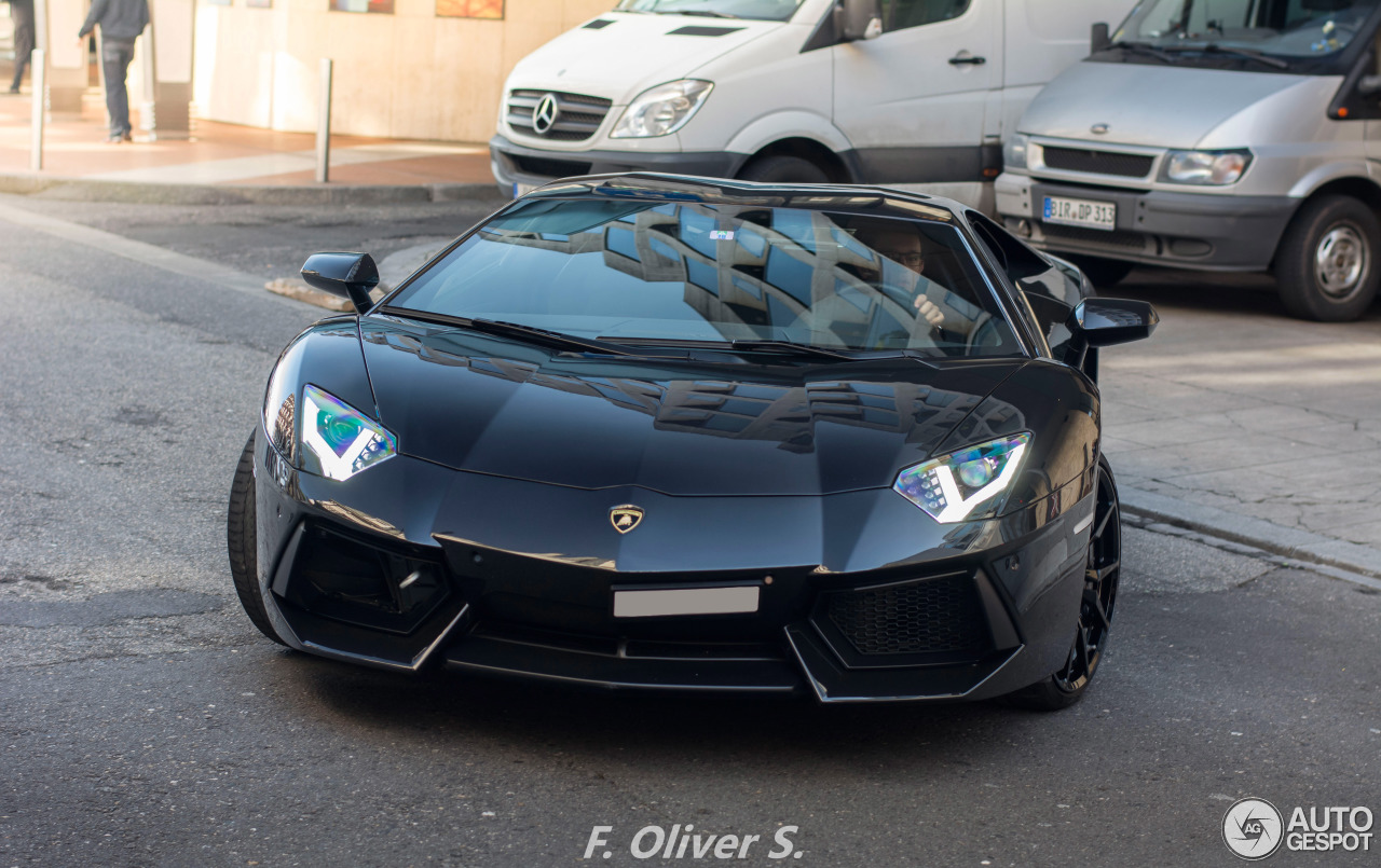 Lamborghini Aventador LP700-4