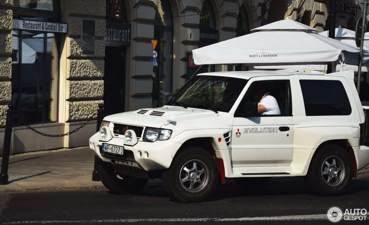 Mitsubishi Pajero Evolution