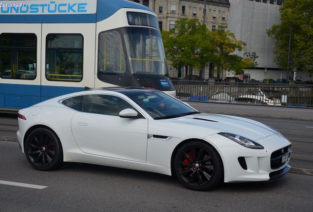 Jaguar F-TYPE S Coupé