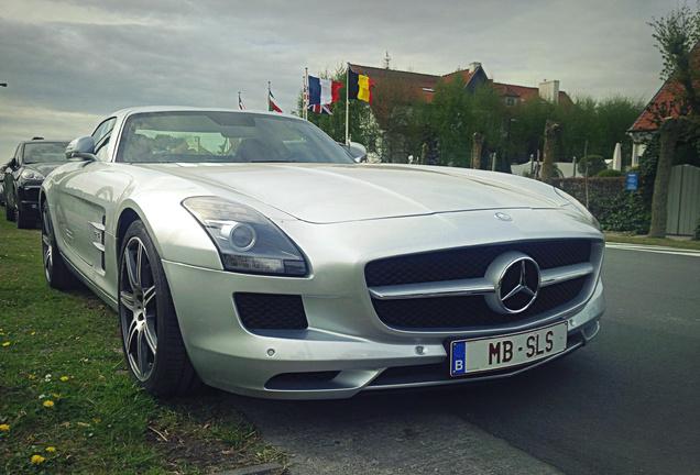 Mercedes-Benz SLS AMG