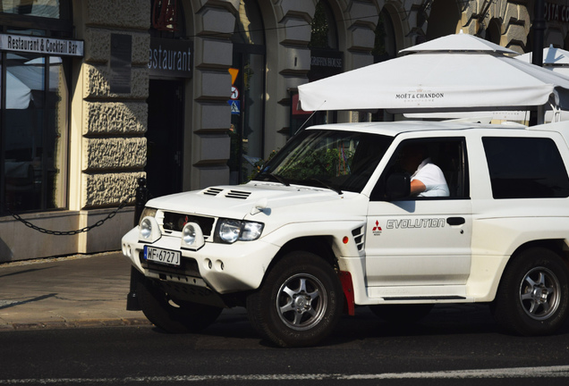 Mitsubishi Pajero Evolution