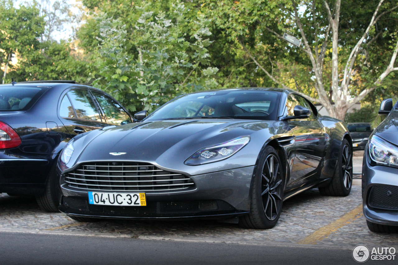 Aston Martin DB11