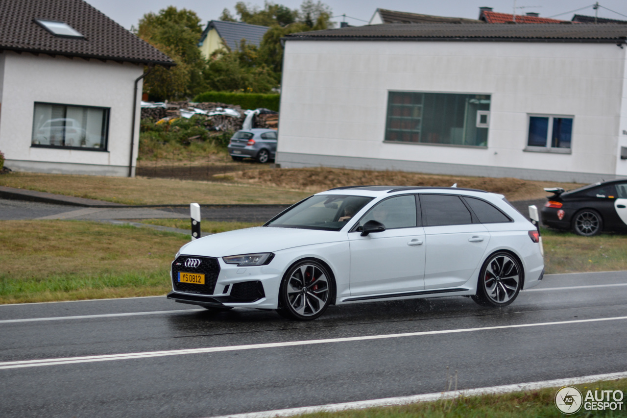 Audi RS4 Avant B9