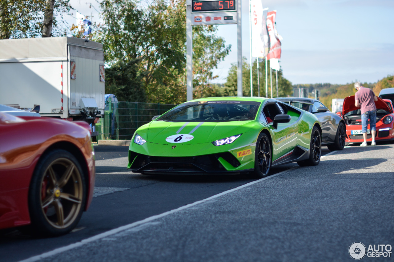 Lamborghini Huracán LP640-4 Performante