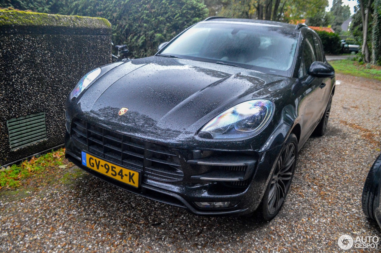 Porsche 95B Macan Turbo